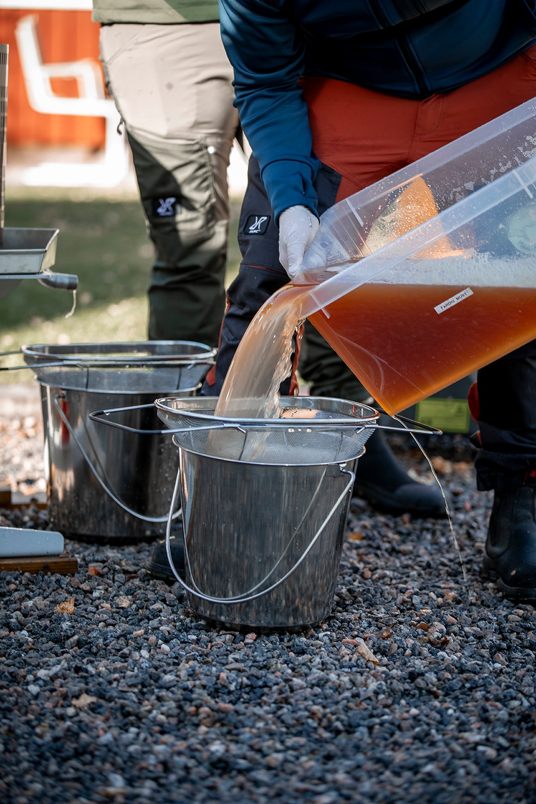 Slutarps mobila musteri – mustpress och utrustning på gårdsplan